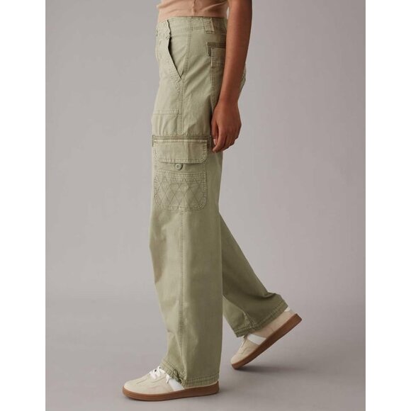 BNWT American Eagle Snappy Stretch Convertible Baggy Cargo Jogger, OLIVE Size 10 - Picture 6 of 8